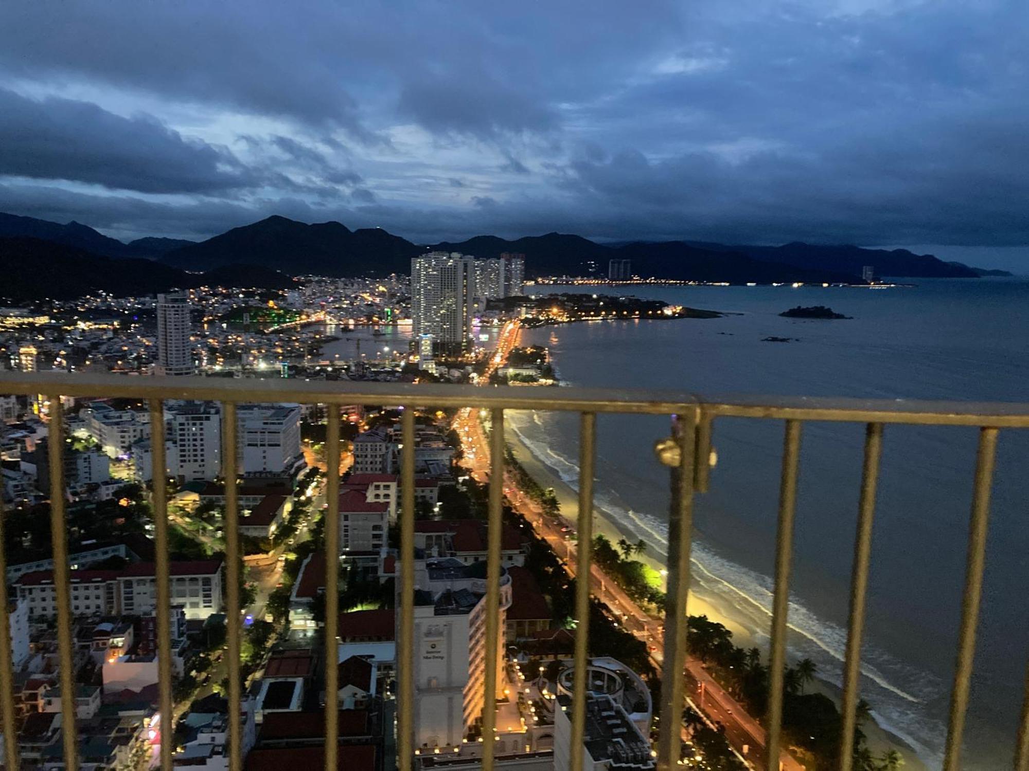 Can Ho Gold Coast O Nha Trang View Bien - Vivastay Εξωτερικό φωτογραφία